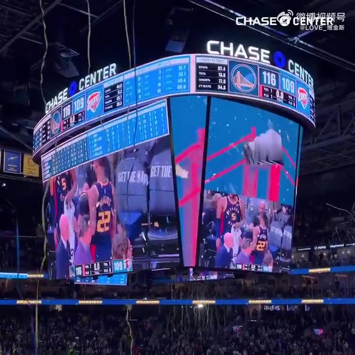 勇士战胜雷霆后，小佩顿一下倒在了维金斯的怀里